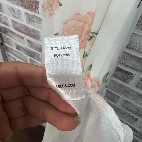 Lulus wedding guest floral ruffle dress size small - Picture 6 of 7